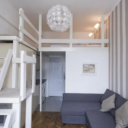 Elisabeth Bridge Apartmans شقة بودابست