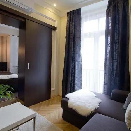 Elisabeth Bridge Apartmans * Budapešť