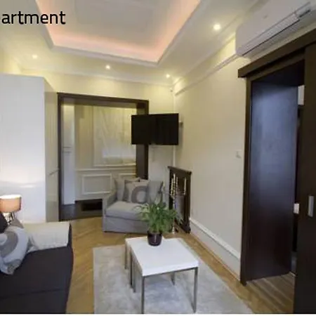 Lägenhet Elisabeth Bridge Apartmans