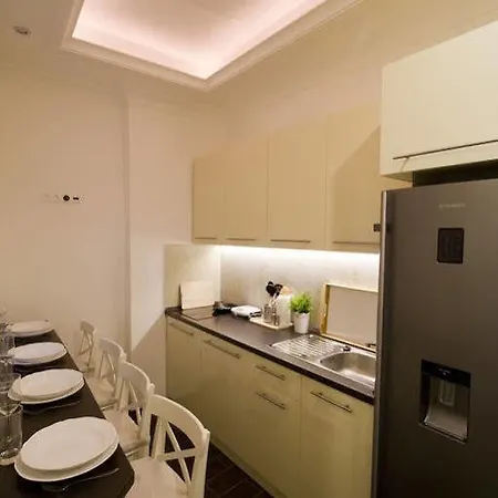 Lägenhet Elisabeth Bridge Apartmans *