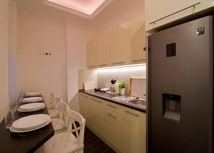 Elisabeth Bridge Apartmans *